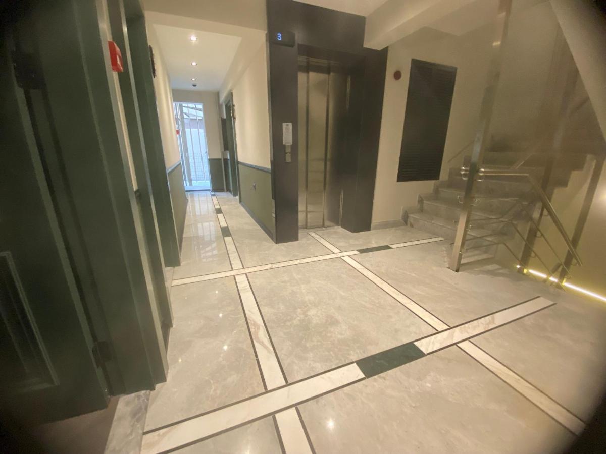 אנטליה In The Middle Hotel מראה חיצוני תמונה