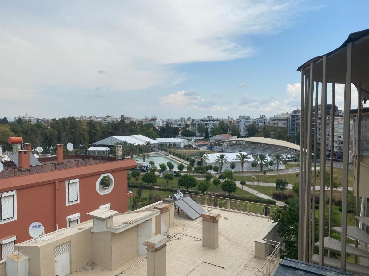 אנטליה In The Middle Hotel מראה חיצוני תמונה