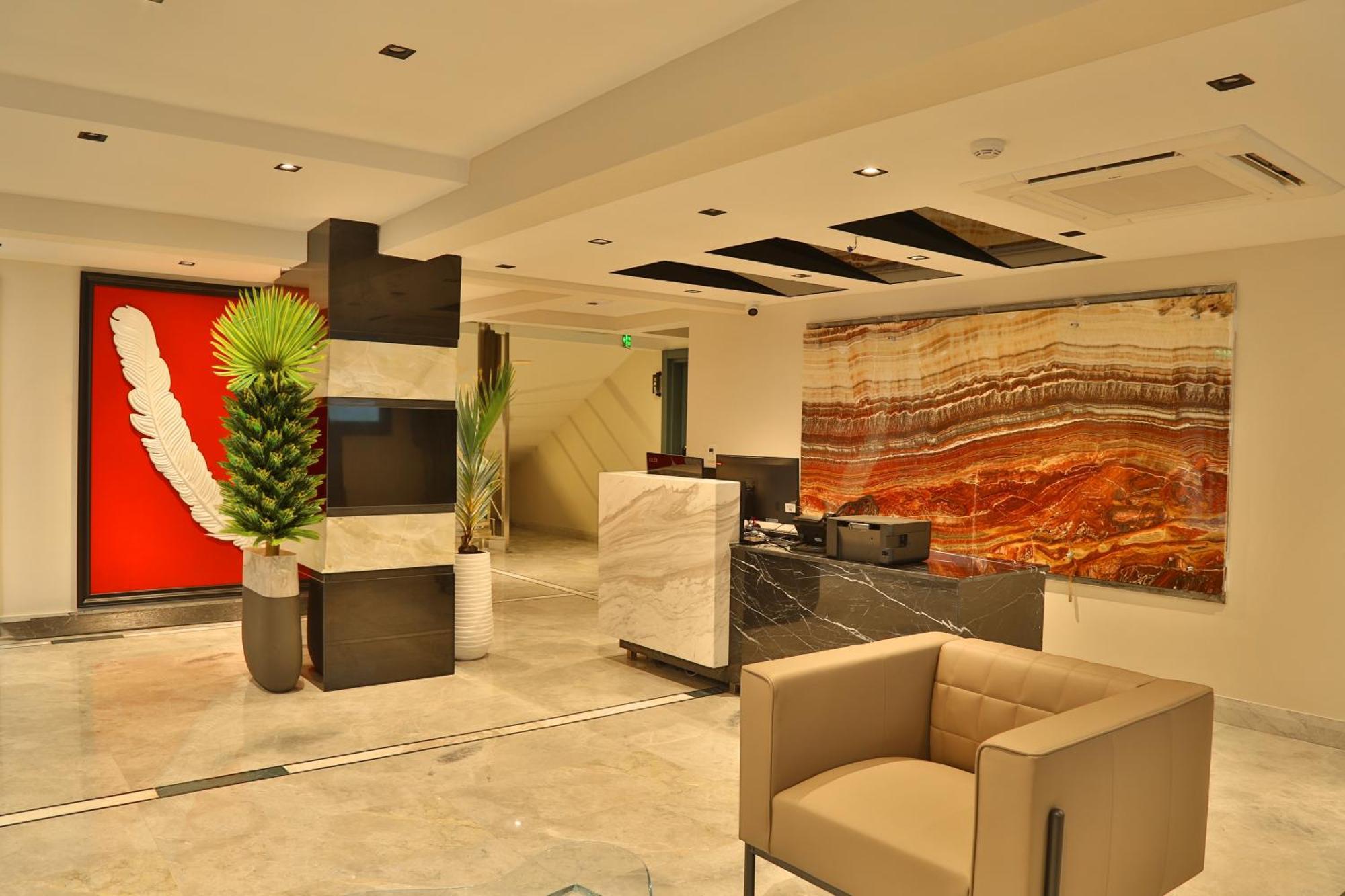 אנטליה In The Middle Hotel מראה חיצוני תמונה