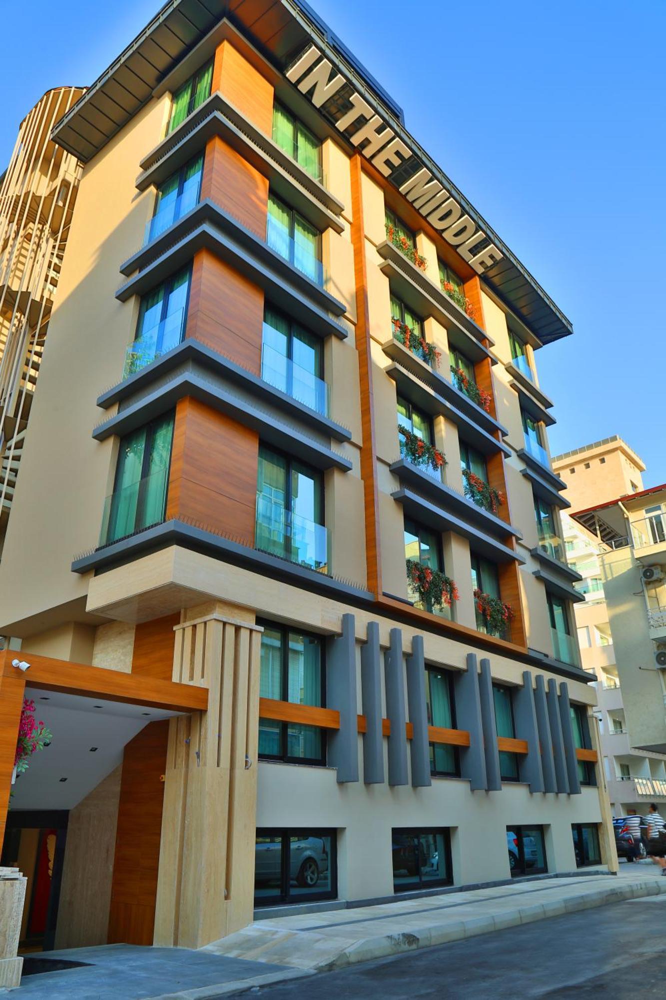 אנטליה In The Middle Hotel מראה חיצוני תמונה